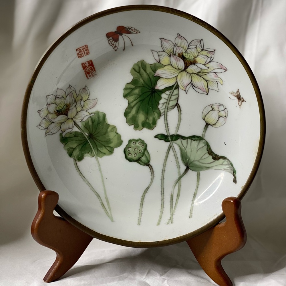 Toscany Collection Plate with brass back
Hong Kong